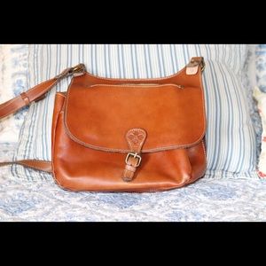 Patricia Nash London saddleback crossbody